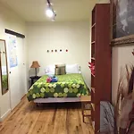 Studio Apartment - United Nations Plaza
